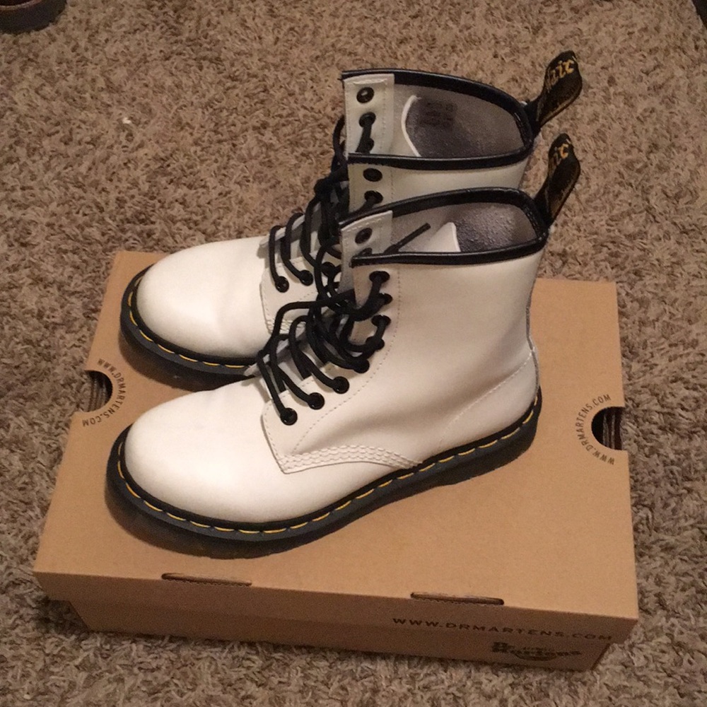 NWOT Dr. Martens